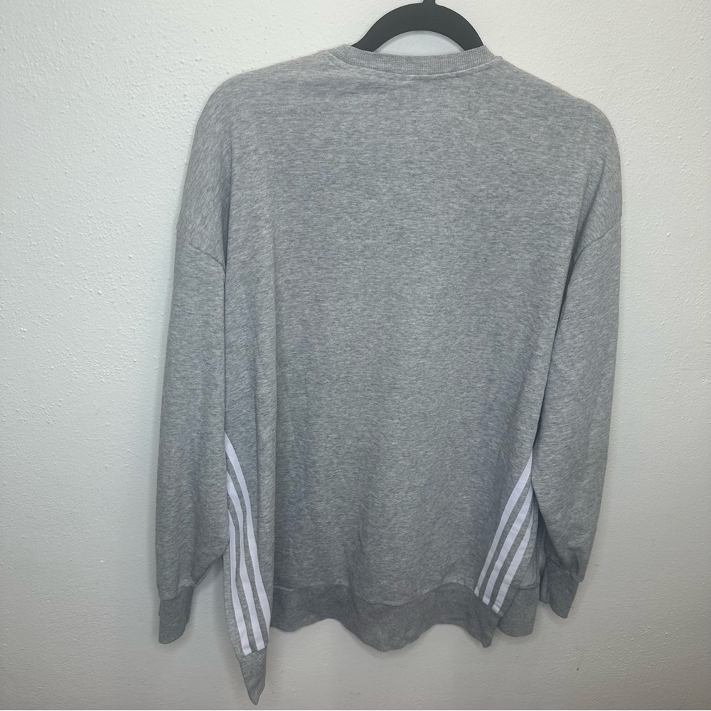 Adidas Gray Split Hem Crew‎ Sweatshirt Size Medium - Picture 4 of 11